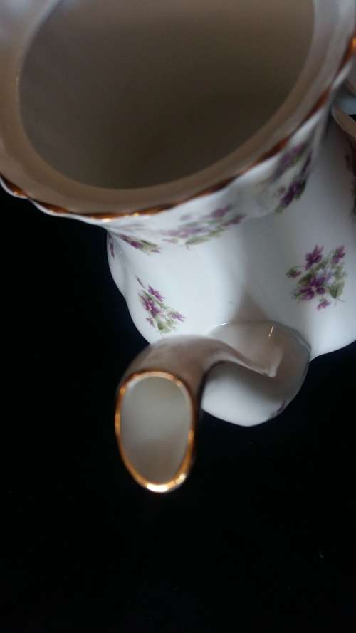 Royal Albert c 1960s rare "Sweet Violets" Coffee Pot, 23cm high