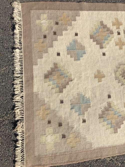 GORGEOUS NEUTRAL TONES  KELIM PERSIAN CARPET 1870 x 1400mm