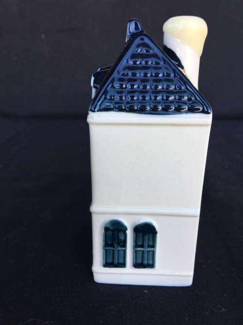 DELFT PORCELAIN KLM HOUSE NUMBERED No 48 sealed and full