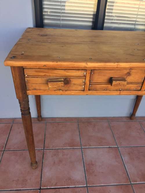 WOW !!! STUNNING ANTIQUE ORIGIN PINE THREE DRAWER TABLE/ SERVER