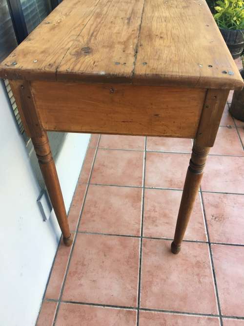 WOW !!! STUNNING ANTIQUE ORIGIN PINE THREE DRAWER TABLE/ SERVER