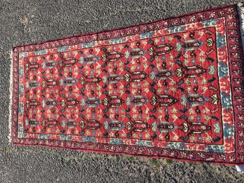 WOW !!!! GORGEOUS PURE WOOL HASSEIN ABAD (SOFREH) BALUCHI PERSIAN RUNNER 1980 X 910mm