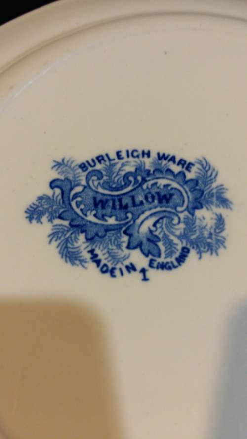 Burleigh Ware blue and white Willow vintage 1930s  serving plate. 21cm