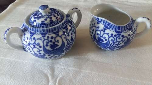 Vintage Oriental Blue and white Creamer and sugar pot. Collectible Porcelain.