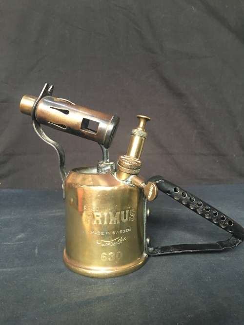A VINTAGE BRASS PRIMUS BURNER No 630 MADE IN SWEDEN in outstanding condition