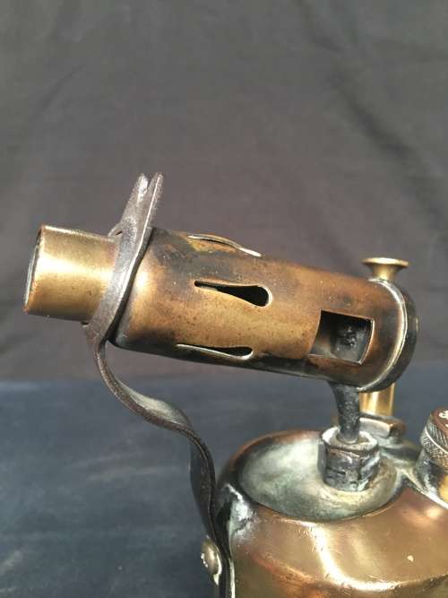 A VINTAGE BRASS PRIMUS BURNER No 630 MADE IN SWEDEN in outstanding condition