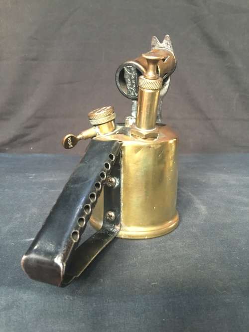 A VINTAGE BRASS PRIMUS BURNER No 630 MADE IN SWEDEN in outstanding condition