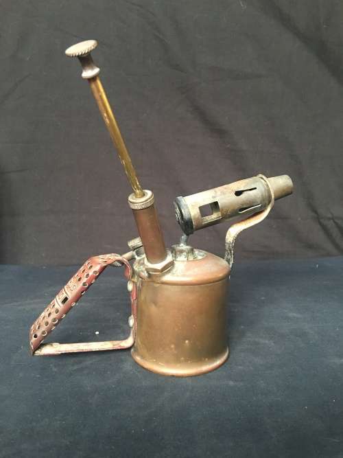 A VINTAGE BRASS PRIMUS BURNER No 630 MADE IN SWEDEN in good used condition