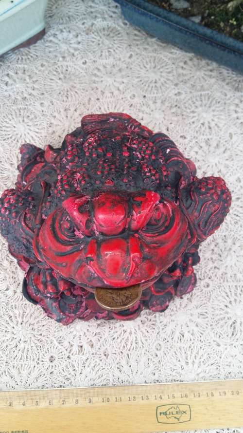 Frog The Jin Chan (Chinese: ¿¿ pinyin j¿n chán; literally "Golden Toad"),also called Chan Chu (Chine