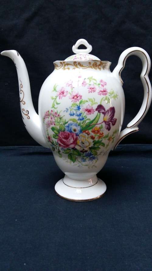 ULTRA RARE ROYAL ALBERT 1930s " NOSEGAY" 2 CUP COFFEE POT WITH LID. REG NO 839142