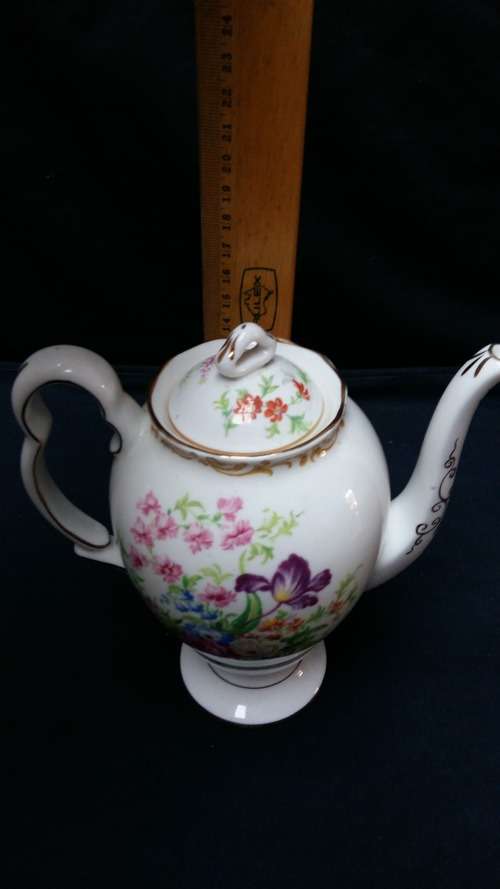 ULTRA RARE ROYAL ALBERT 1930s " NOSEGAY" 2 CUP COFFEE POT WITH LID. REG NO 839142