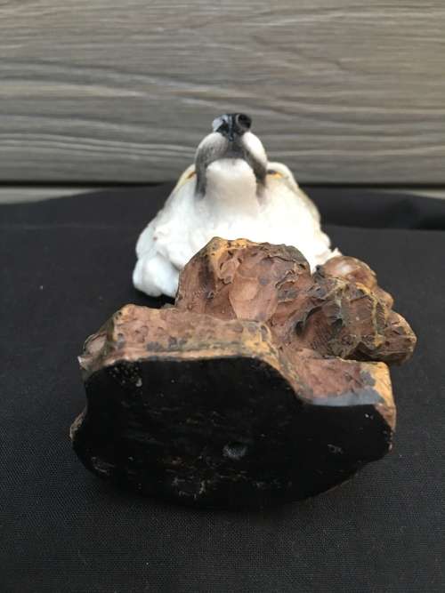 WOW !!!! ABSOLUTELY AMAZING RESIN SCULPTURE OF A WOLFS HEAD IN EXCELLENT CONDITION