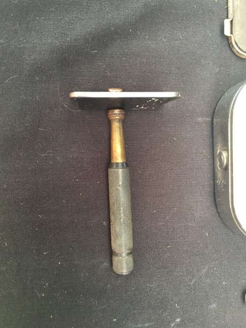 WOW !!! 1920's VINTAGE RARE ROLLS RAZOR SHAVING RAZOR KIT WITH SHARPENING STONES - MADE IN ENGLAND