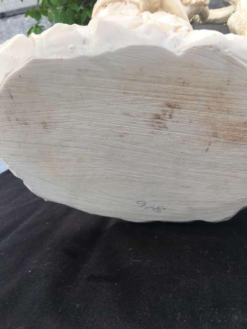 WOW !!! STUNNING LARGE RESIN FAIRYTALE STYLE ORNAMENT OF COURTING SWEETHEARTS SWINGING IN A TREE