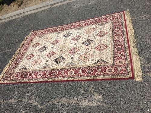 WOW !!!!  STUNNING BELGIUM SILKY VISCOSE CARPET ~ ABSOLUTELY GORGEOUS 1950 X 1350mm