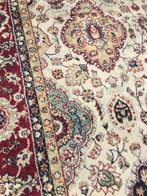 WOW !!!!  STUNNING BELGIUM SILKY VISCOSE CARPET ~ ABSOLUTELY GORGEOUS 1950 X 1350mm