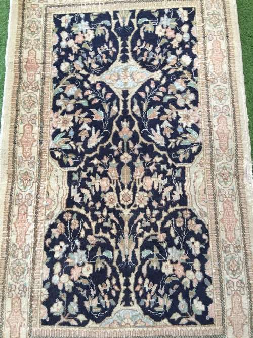 WOW !! STUNNING VINTAGE NICELY WORN SIGNED TABRIZ PURE WOOL HAND KNOTTED PERSIAN CARPET 1300 X 720mm