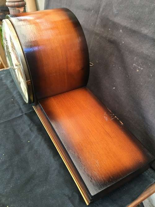 STUNNING MAHOGANY CASED BALANCE WHEEL MANTLE CLOCK IN FULL WORKING ORDER WITHOUT THE KEY