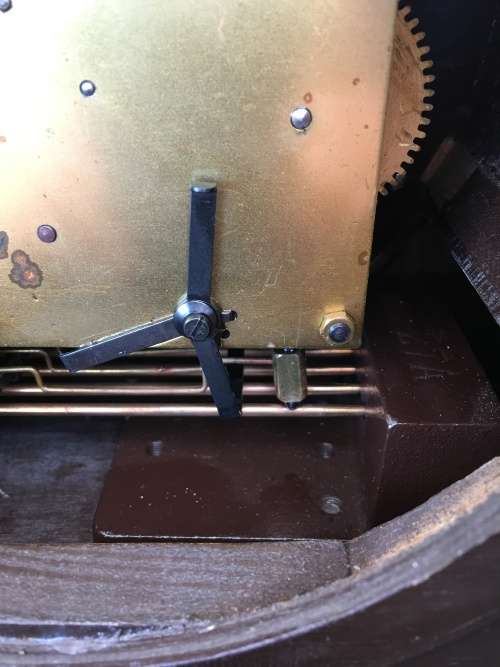 STUNNING MAHOGANY CASED BALANCE WHEEL MANTLE CLOCK IN FULL WORKING ORDER WITHOUT THE KEY