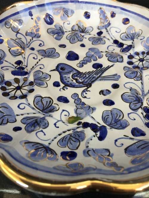 Beautiful Collectible Vintage Japanese porcelain Scalloped Dish,Blue and White with gold trimmings.