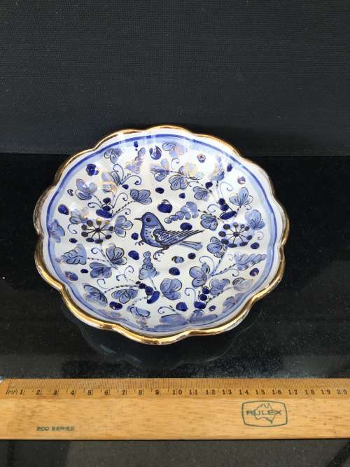 Beautiful Collectible Vintage Japanese porcelain Scalloped Dish,Blue and White with gold trimmings.