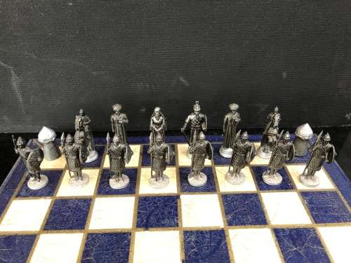 WOW !!! FANTASTIC VINTAGE CAST LEAD CRUSADES THEMED CHESS SET WITH A MATCHING WOODEN CHESS BOARD
