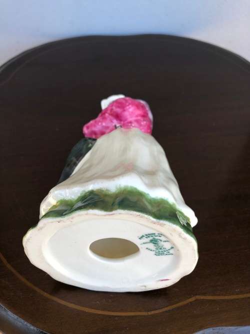 WOW !!! CROWN STAFFORDSHIRE FINE BONE CHINA FIGURINE OF A PENSIVE OLD LADY 1906 ~