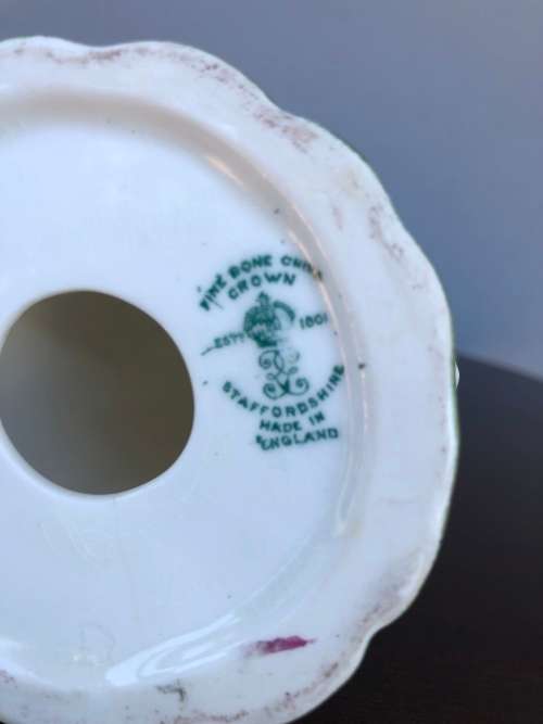 WOW !!! CROWN STAFFORDSHIRE FINE BONE CHINA FIGURINE OF A PENSIVE OLD LADY 1906 ~