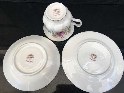 WOW !!! Stunning vintage Royal Albert "Moss Rose" TRIO  With Gold Trimmings, Like new.