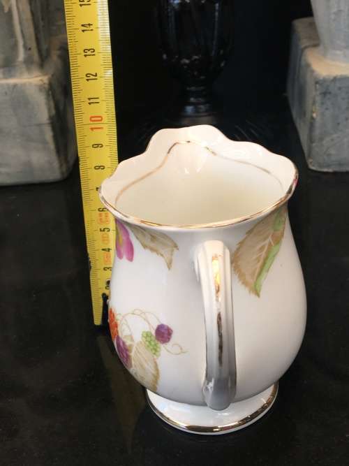 Stunning Vintage c1949s Royal Standard Bone China England, Creamer 250ml