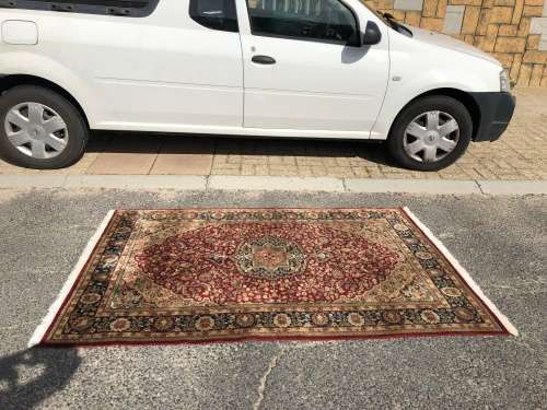 WOW !!! INVESTMENT OPPORTUNITY ~  FINE LAMBS WOOL HAND KNOTTED TABRIZ PERSIAN CARPET 1870 X 1250mm