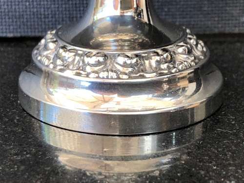 WOW !!! SMALL EMBOSSED VINTAGE LANTHE SILVER PLATED TABLE CENTRE DISPLAY ROSE BOWL WITH MARKINGS