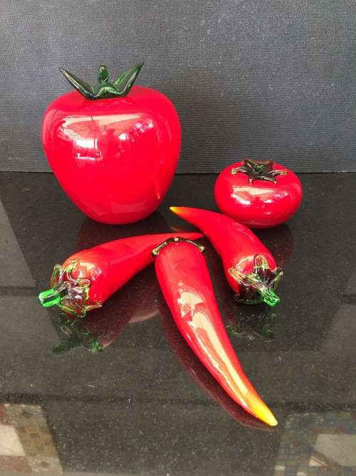 Stunning Vintage  Murano Art Glass Chilli's Natural Bright Red. x 3 -1 tip is chipped