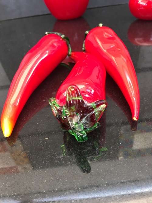 Stunning Vintage  Murano Art Glass Chilli's Natural Bright Red. x 3 -1 tip is chipped