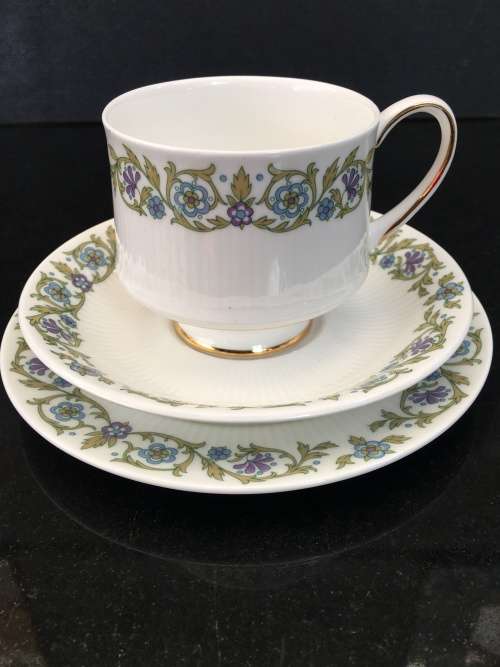 Absolutely Stunning Vintage Royal Albert/Paragon "PANDORA" Fine Bone China Tea Trio
