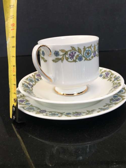 Absolutely Stunning Vintage Royal Albert/Paragon "PANDORA" Fine Bone China Tea Trio