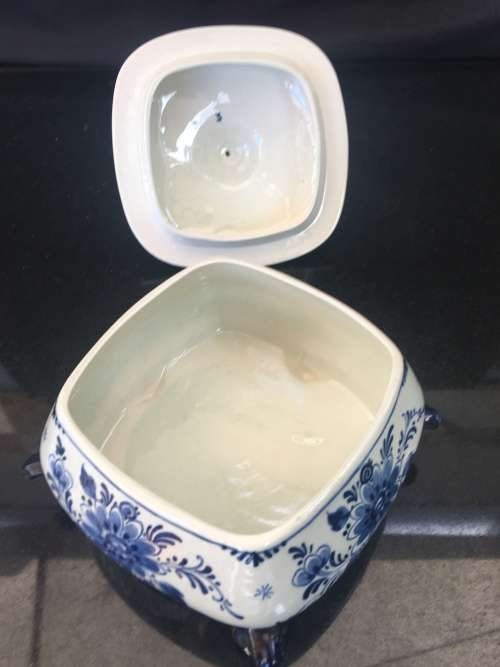 Stunning Vintage Large Blue and white Delft Royal Gouda Finial Lidded Bowl on Feet