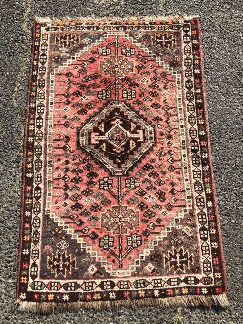 STUNNING NICELY WORN PURE WOOL HAND KNOTTED VINTAGE SHIRAZ GHASHQAI PERSIAN CARPET 1300 X 800mm