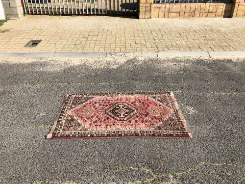 STUNNING NICELY WORN PURE WOOL HAND KNOTTED VINTAGE SHIRAZ GHASHQAI PERSIAN CARPET 1300 X 800mm