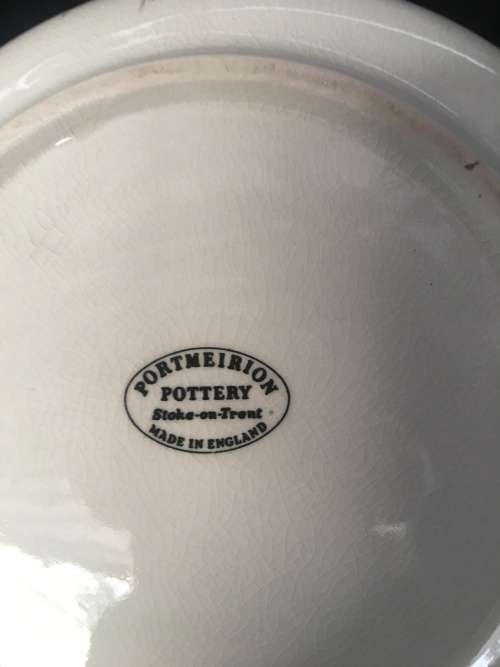 Beautiful Large Vintage Ladies Portmeirion Red Rose Potty, Ideal as planter or display