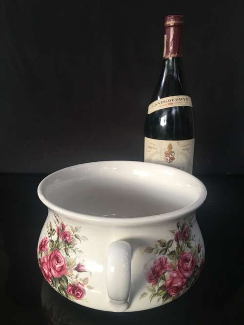 Beautiful Large Vintage Ladies Portmeirion Red Rose Potty, Ideal as planter or display