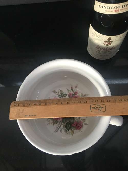 Beautiful Large Vintage Ladies Portmeirion Red Rose Potty, Ideal as planter or display