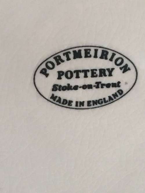 Beautiful Large Vintage Ladies Portmeirion Red Rose Potty, Ideal as planter or display