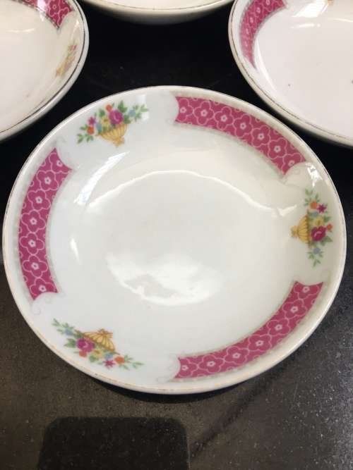 7 Vintage Chinese c1970s  Zhongguo Zhi Zao Porcelain Pink Floral Sweet Plates