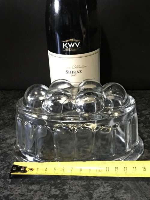 Lovely Vintage Solid Glass Bubble Jelly mold.