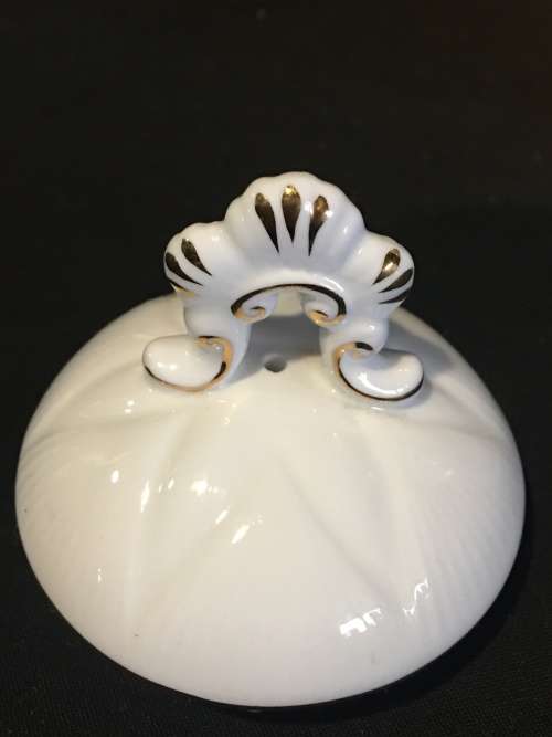 Collectors Ultra Ultra Rare Discontinued c1967 - 1979s  Royal Albert Coronet Coffee Pot. Mint.