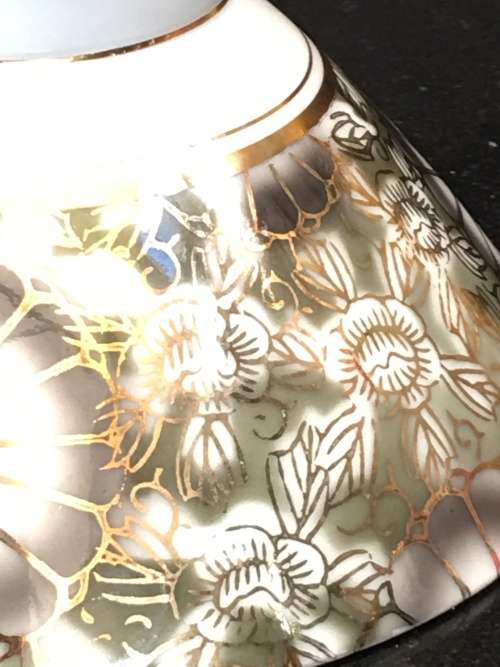 Beautiful Vintage c1950s Japanese Kutani Green & Gold Fine Porcelain Footed Bowl