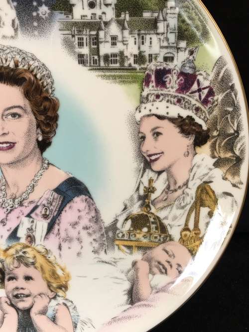 Stunning Coalport China 28 cm Display Plate "To Celebrate The 60th Birthday Of Queen Elizabeth 1986