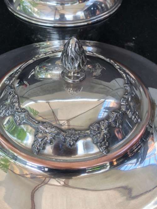 WOW !!! STUNNING LARGE SILVER PLATED TUREEN BY SERANCO WITH ANTIQUE SERVING SPOON