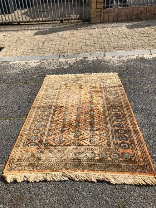 WOW !!! STUNNING VINTAGE SOFT HAND KNOTTED PURE WOOL BOKHARA PERSIAN CARPET 1850 X 1250mm